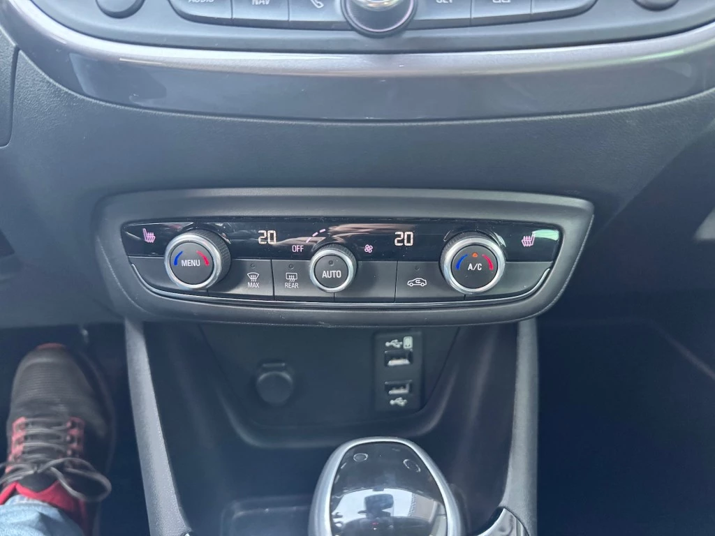 Hoofdafbeelding Opel Crossland X