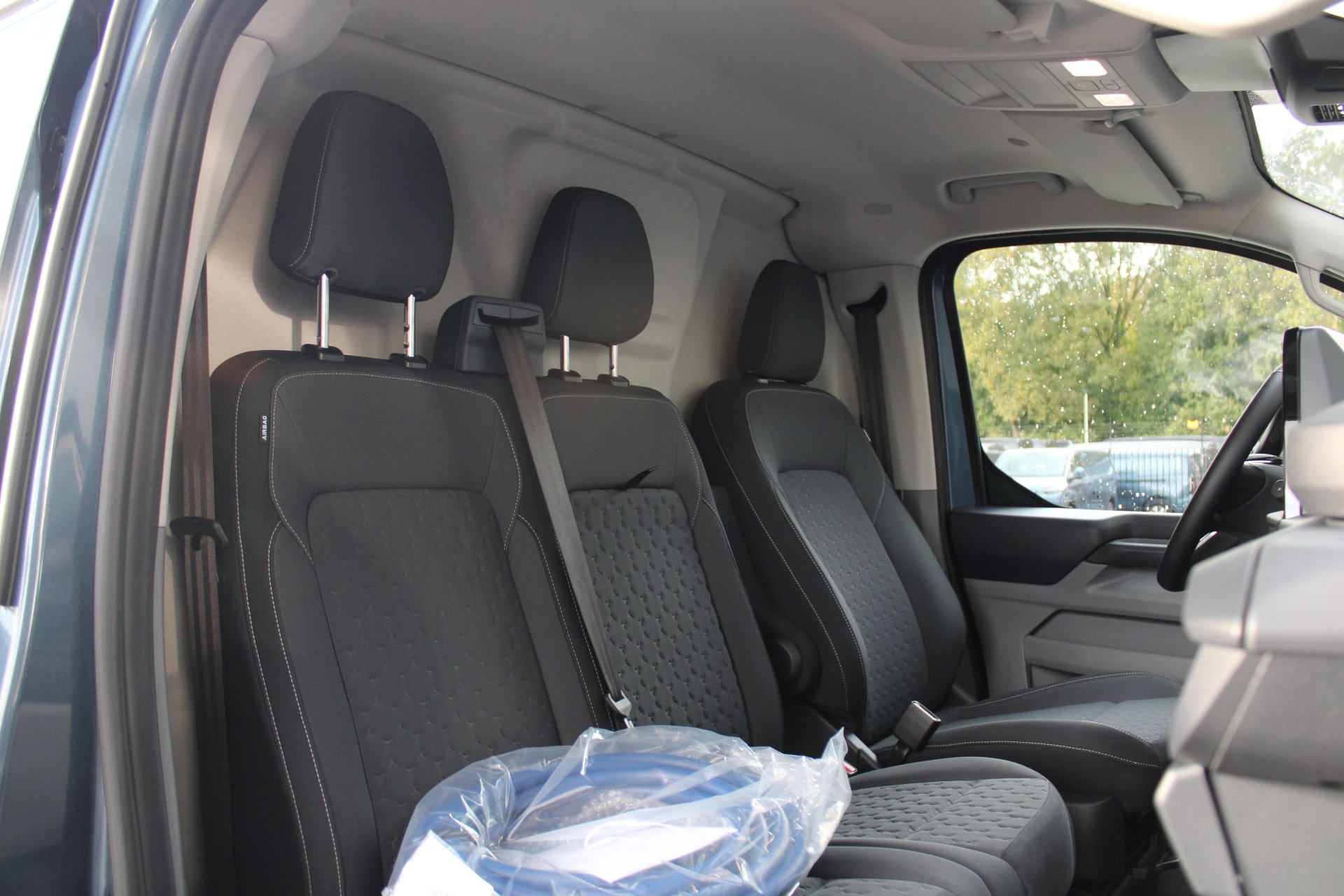 Hoofdafbeelding Ford E-Transit Custom