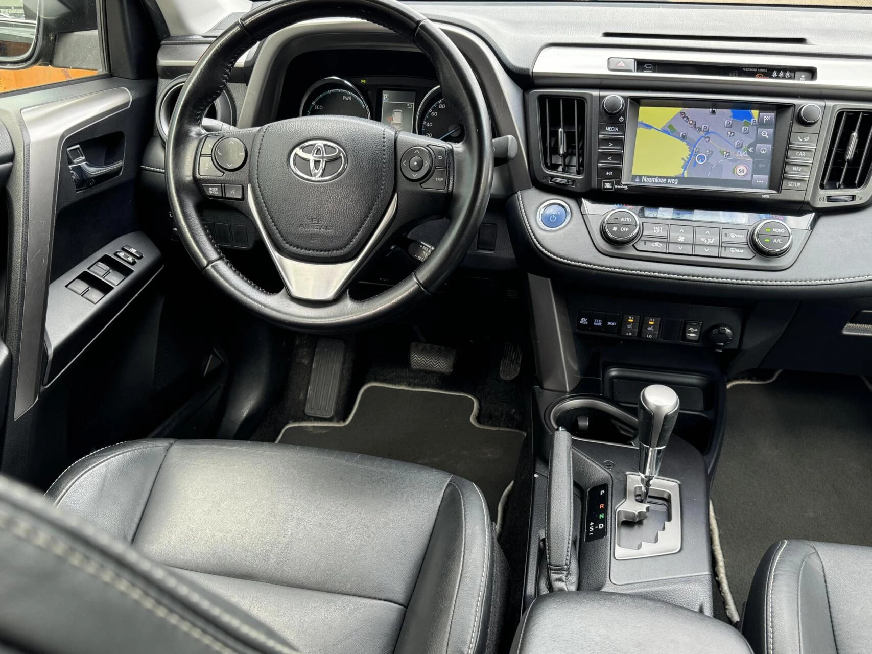 Hoofdafbeelding Toyota RAV4