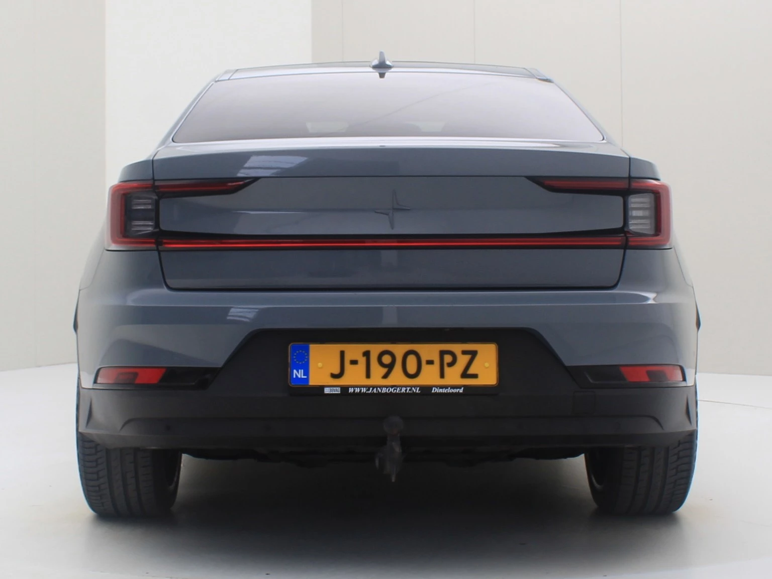 Hoofdafbeelding Polestar 2