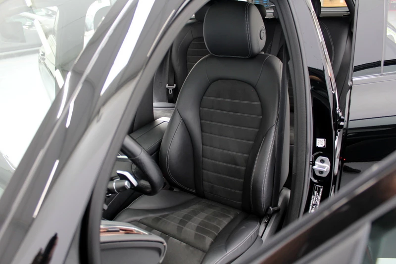 Hoofdafbeelding Mercedes-Benz EQC