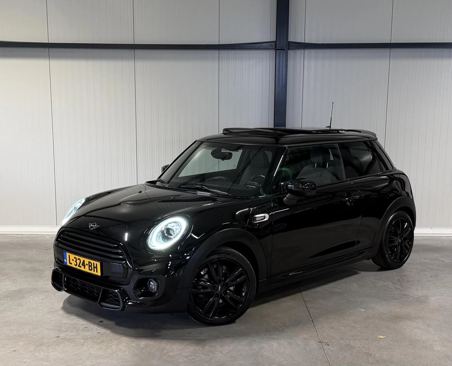 Hoofdafbeelding MINI Cooper