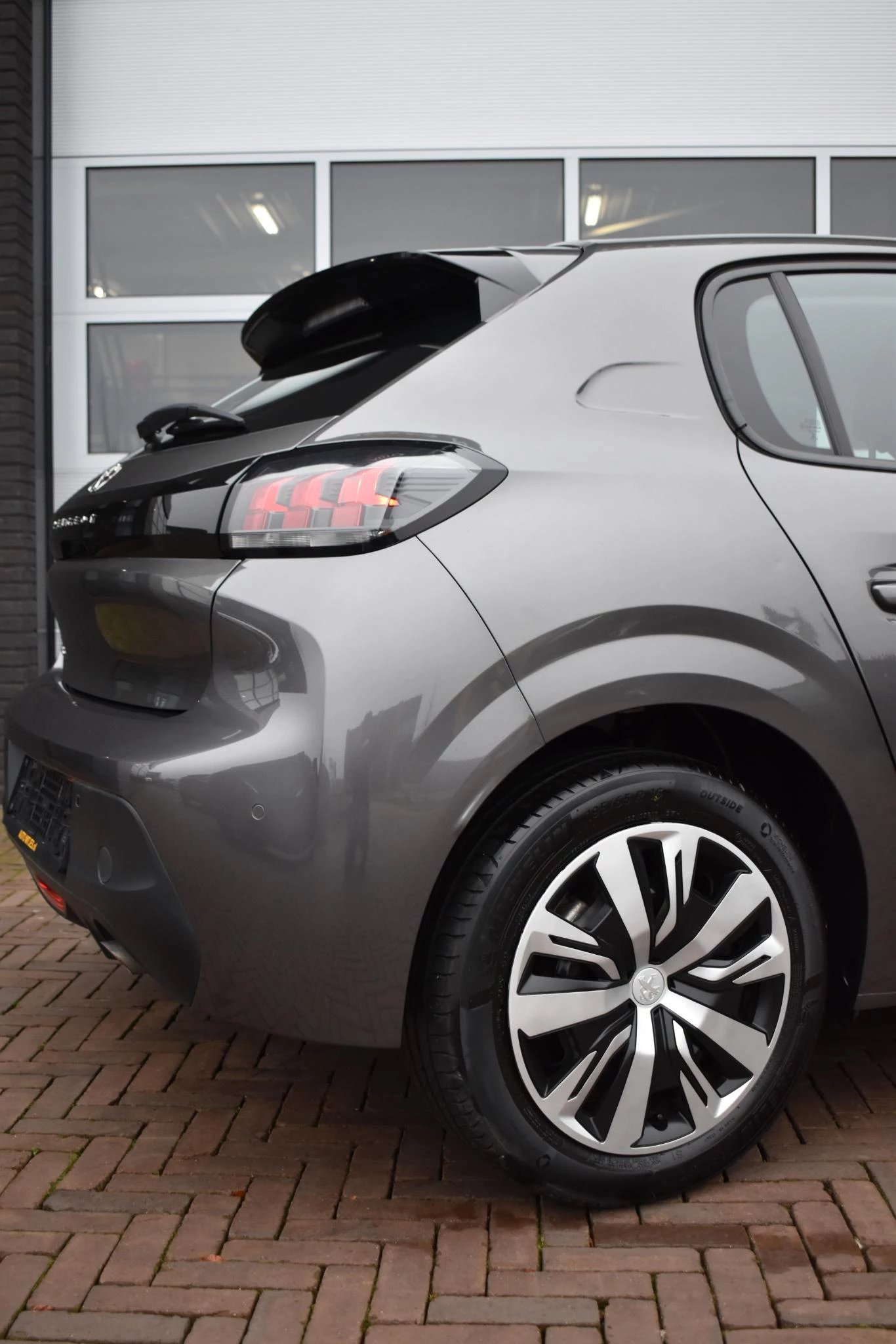 Hoofdafbeelding Peugeot 208