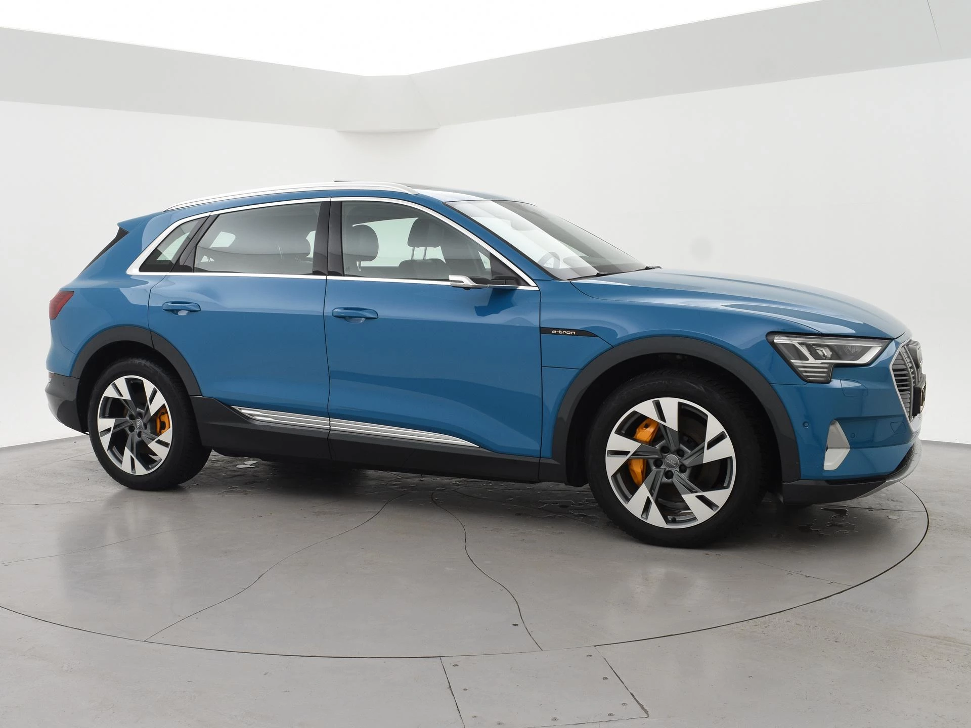 Hoofdafbeelding Audi e-tron