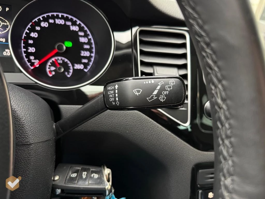 Hoofdafbeelding Volkswagen Golf Sportsvan