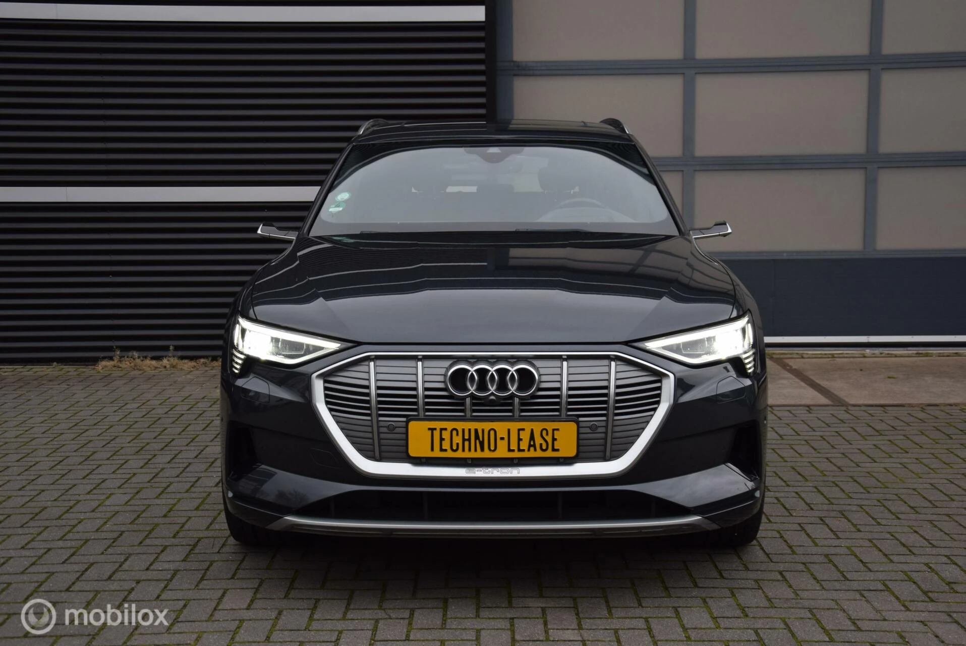 Hoofdafbeelding Audi e-tron