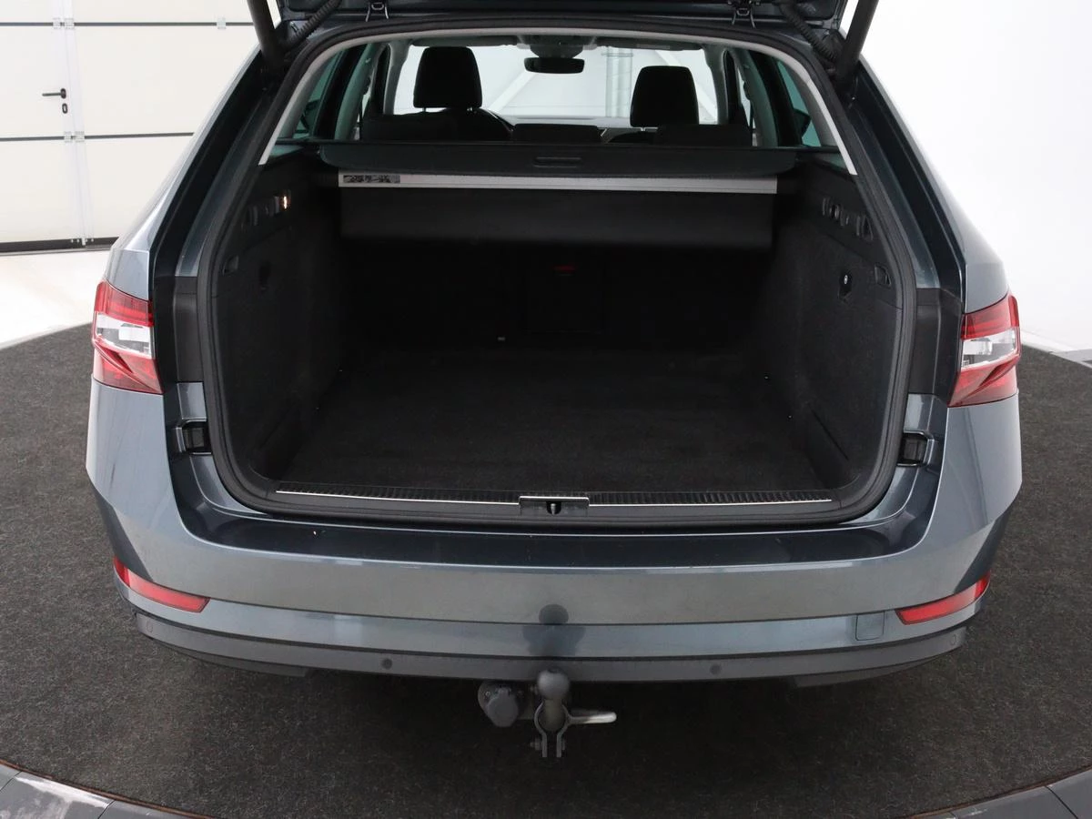 Hoofdafbeelding Škoda Superb