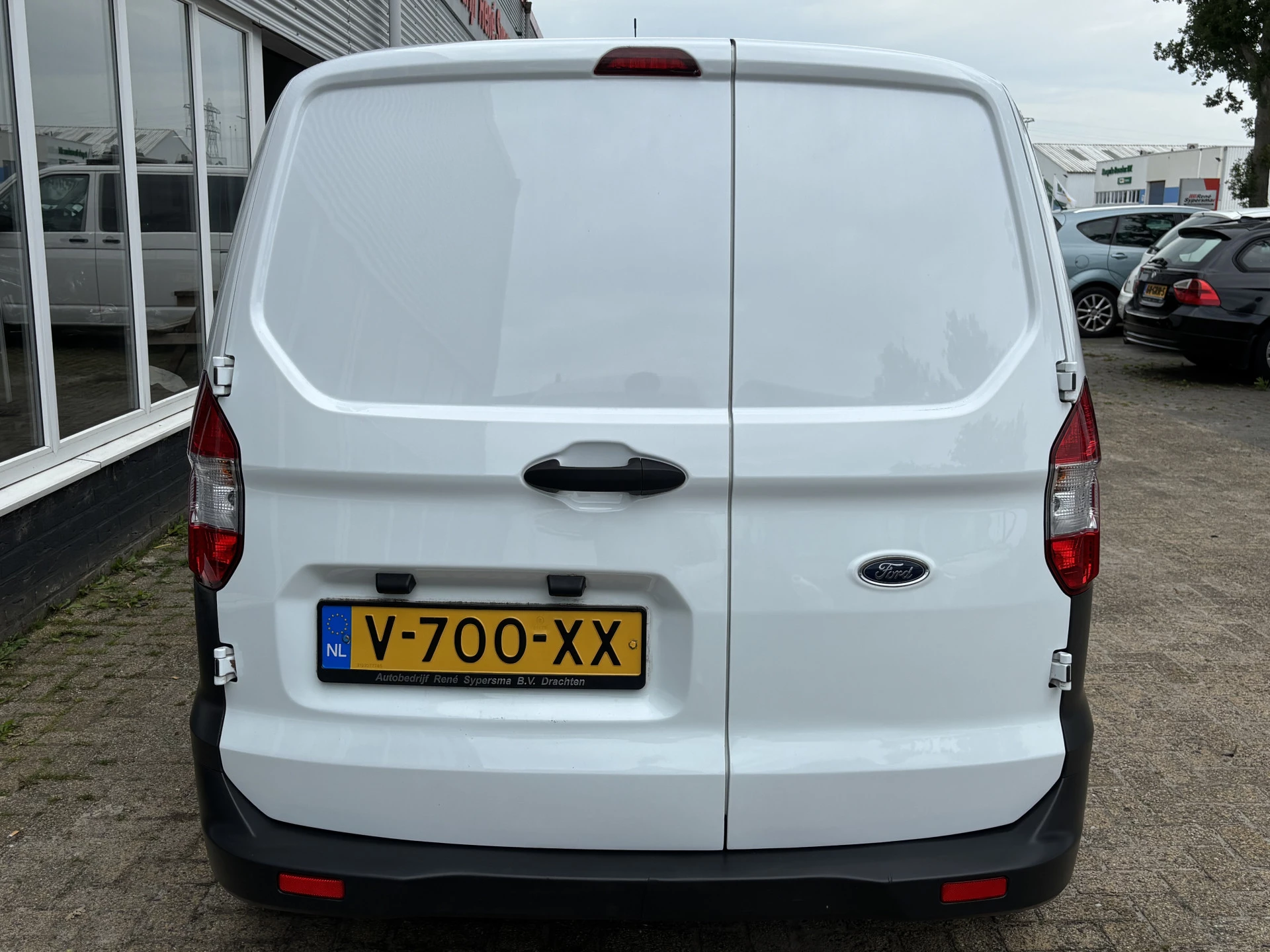 Hoofdafbeelding Ford Transit Courier