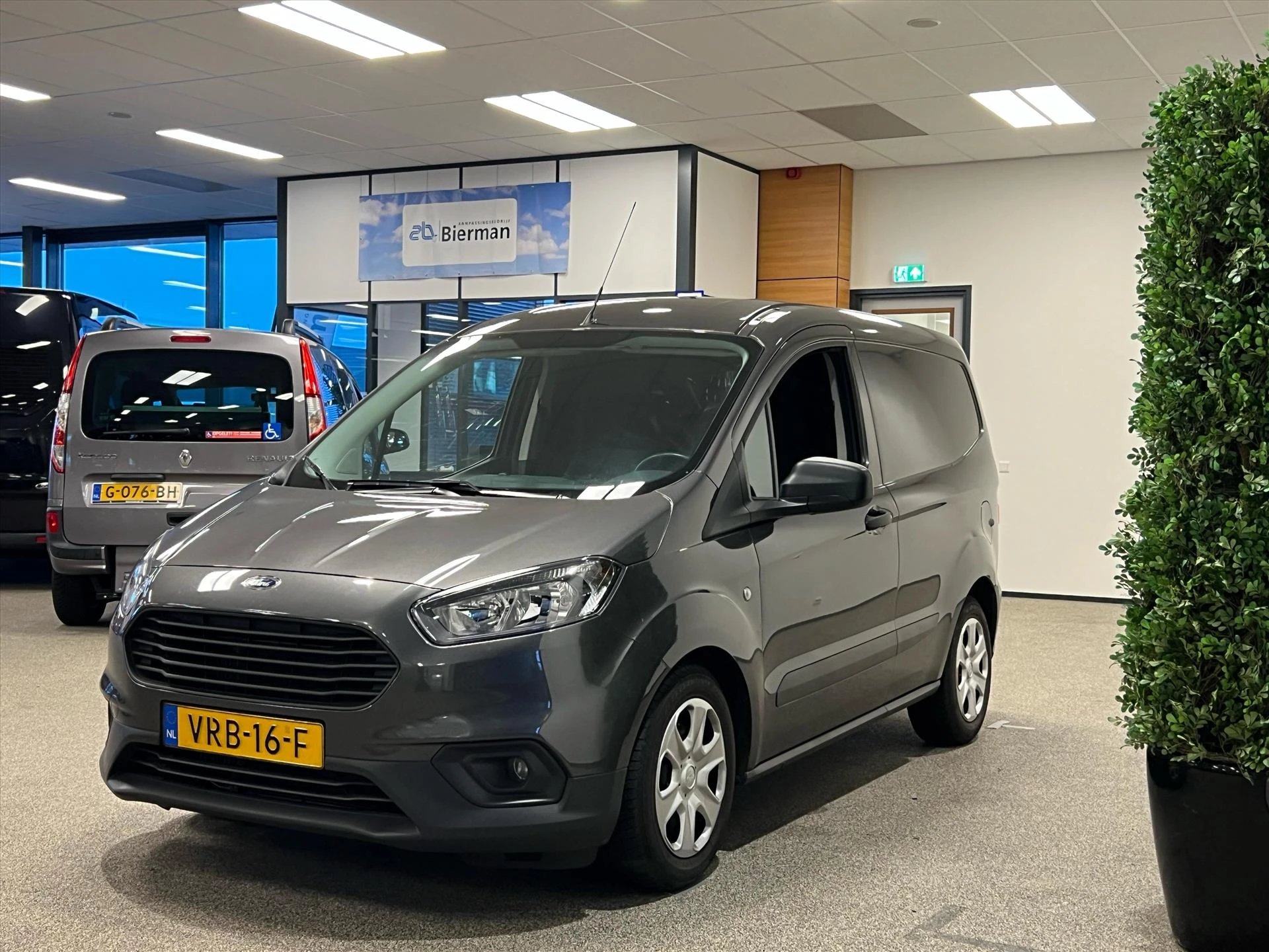 Hoofdafbeelding Ford Transit Courier