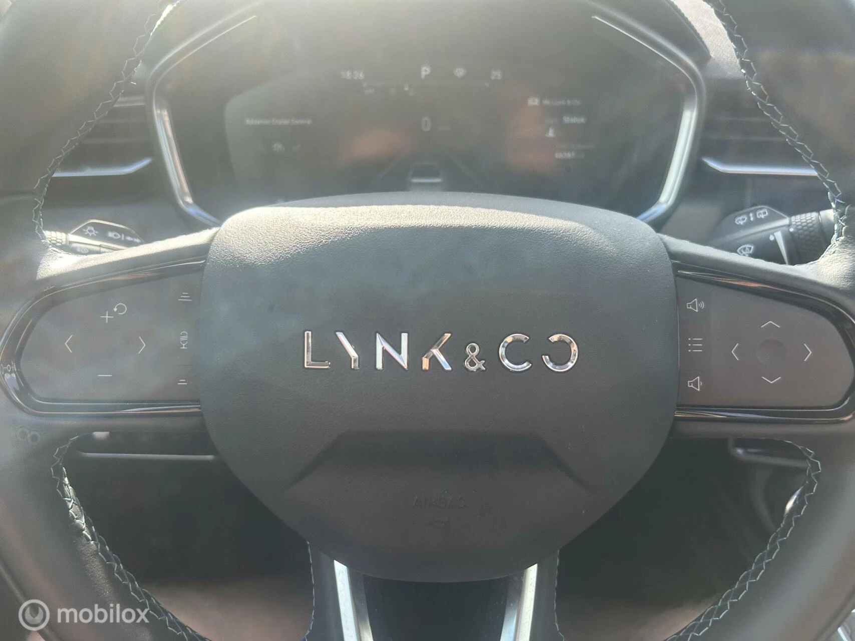 Hoofdafbeelding Lynk & Co 01