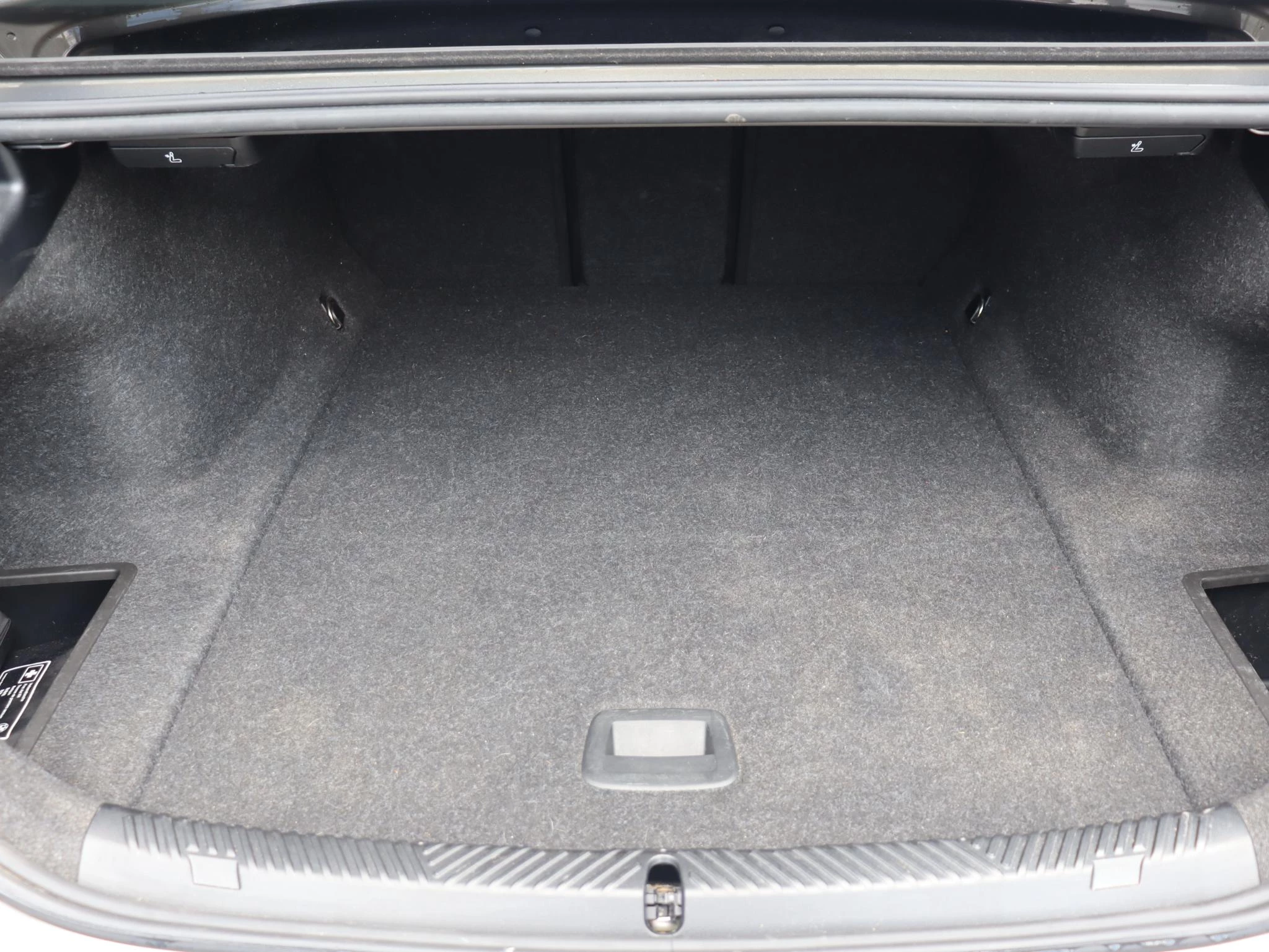 Hoofdafbeelding BMW i5
