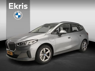 BMW 2 Serie Active Tourer 225e xDrive | LED | HUD | Sportstoelen | Stoelverwarming | Shadow line | DAB | Alu 17 inch