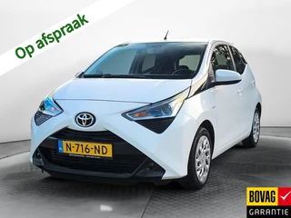 Toyota Aygo 1.0 VVT-i x-play (73 PK) 2e-Eig. & Dealer-Onderh. BOVAG-Garantie. NL-Auto. Navigatie/Apple-Carplay/Android-Auto, Achteruitrijcamera, Airco, Privacy-Glas
