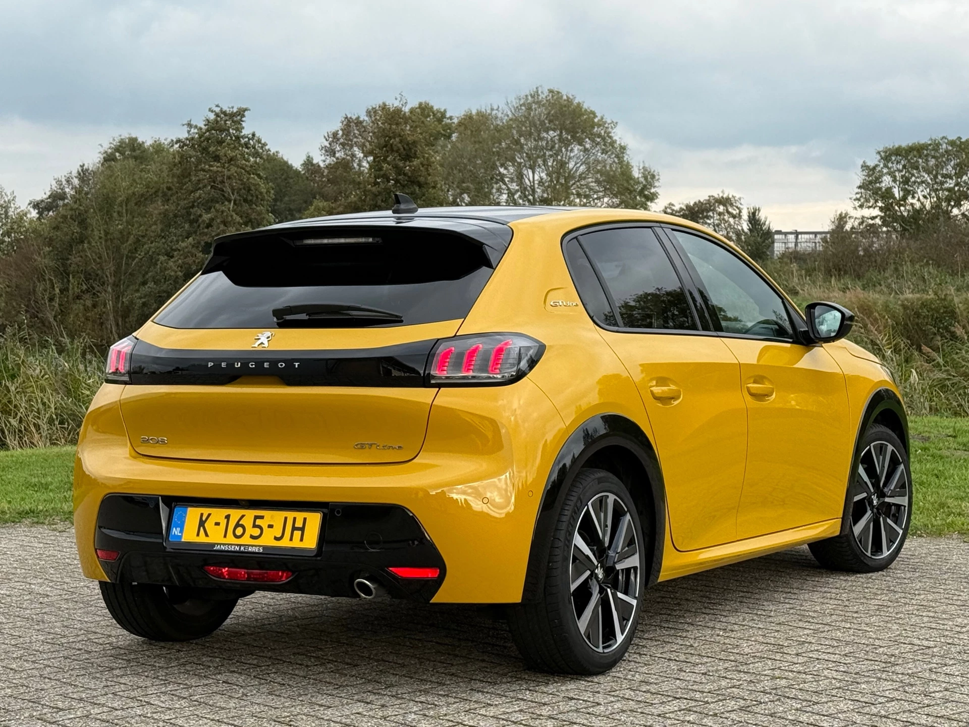 Hoofdafbeelding Peugeot 208