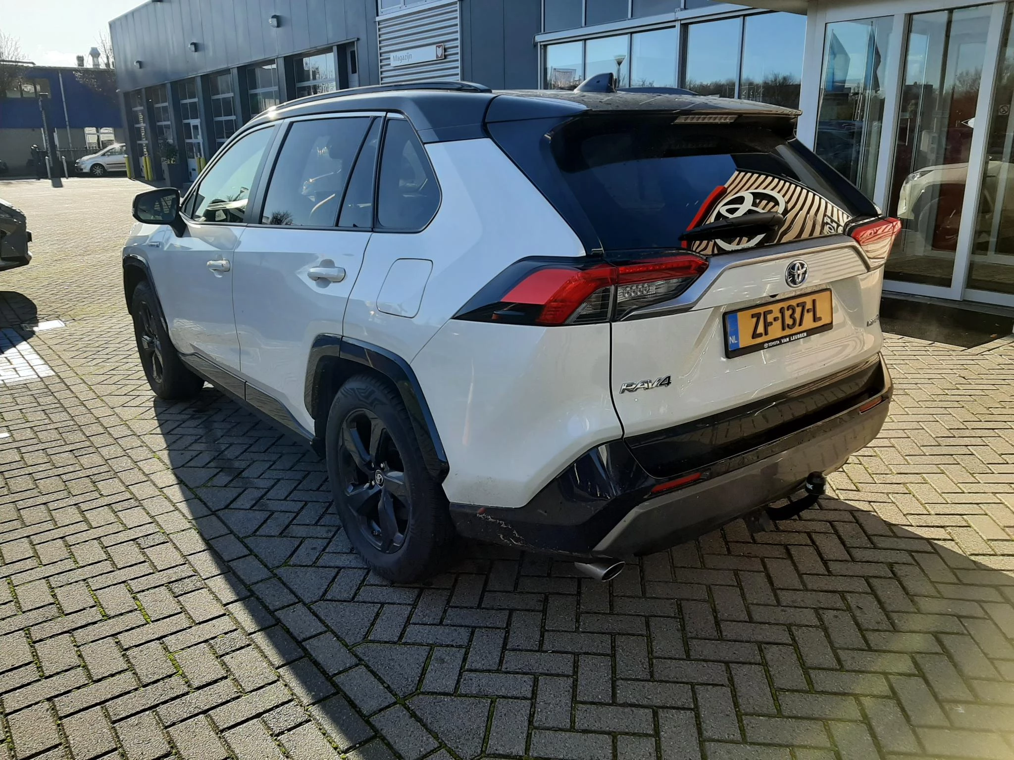 Hoofdafbeelding Toyota RAV4