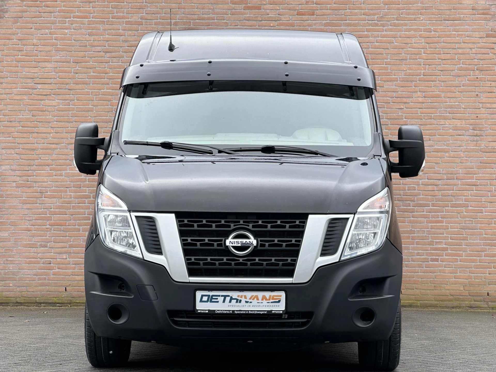 Hoofdafbeelding Nissan NV400