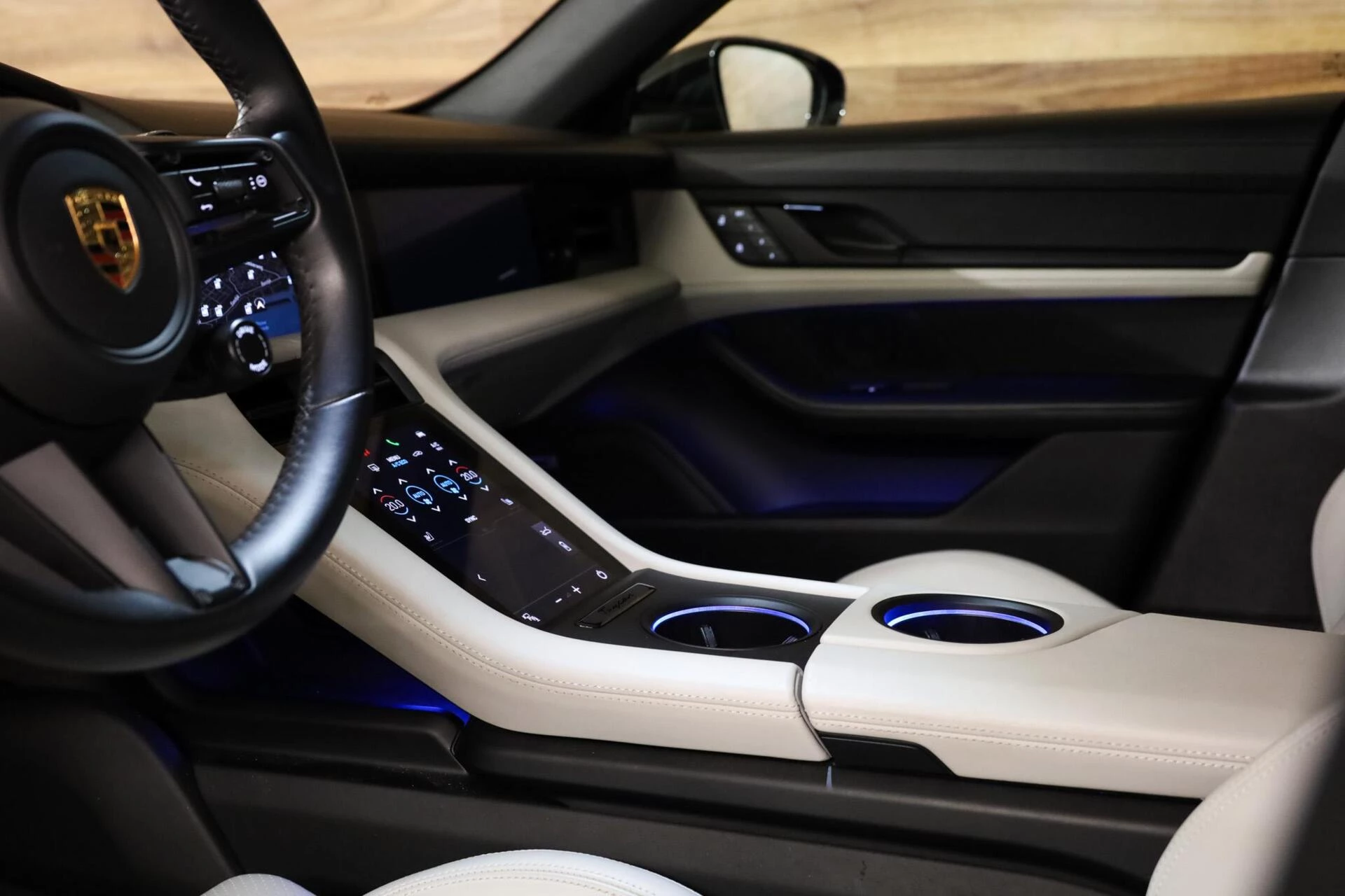 Hoofdafbeelding Porsche Taycan