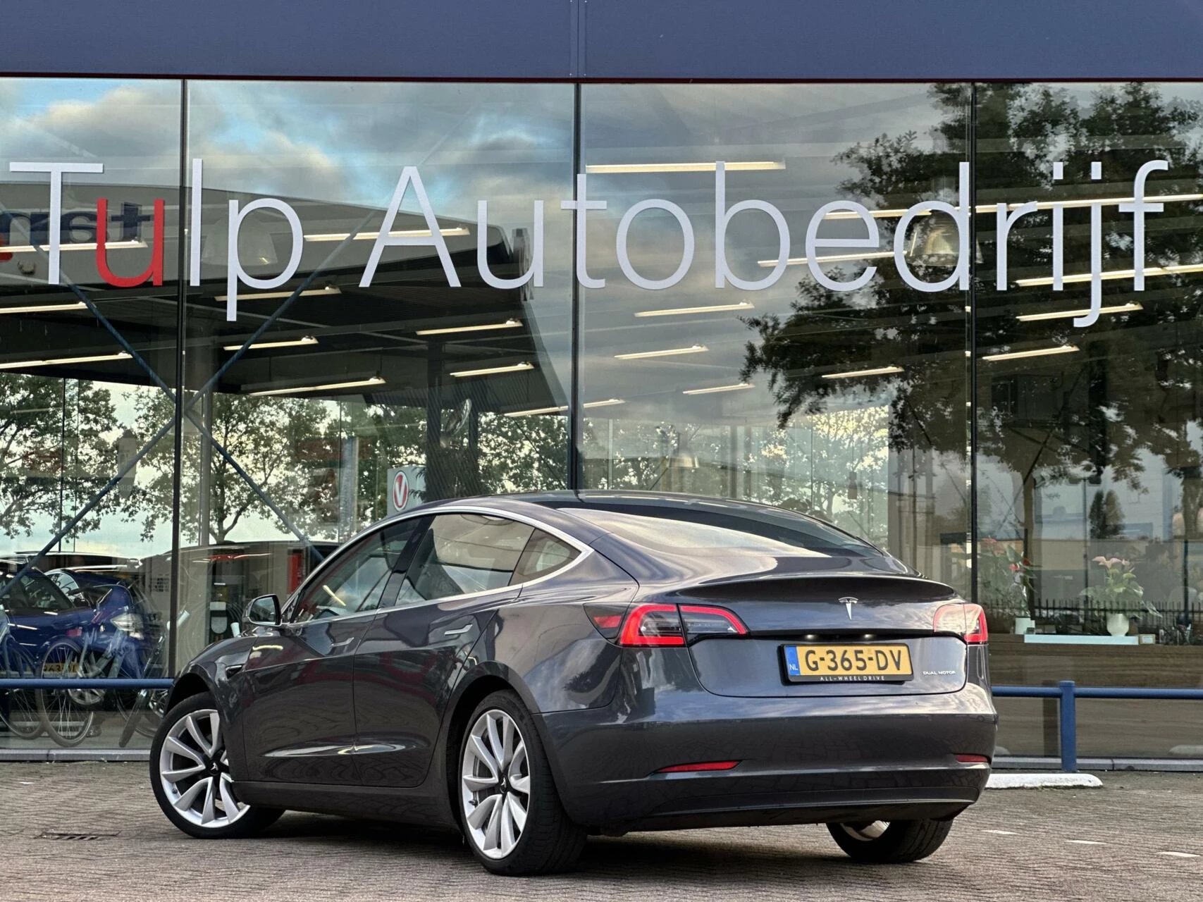 Hoofdafbeelding Tesla Model 3