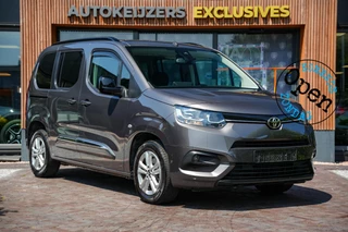 Hoofdafbeelding Toyota ProAce Toyota PROACE CITY Geel Kenteken 5 Persoons Automaat Navi