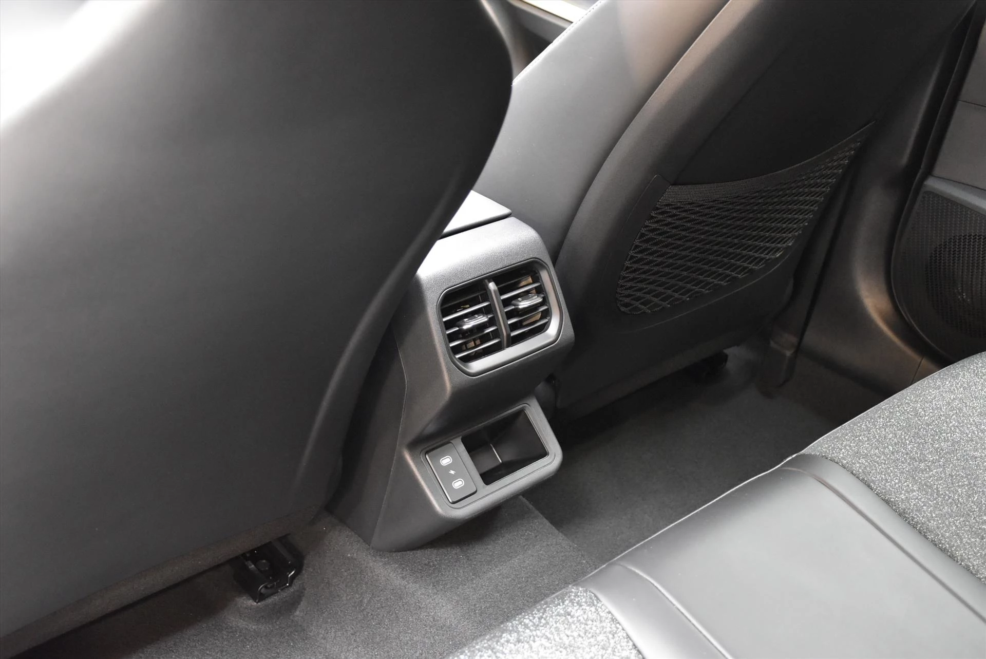 Hoofdafbeelding Kia K4