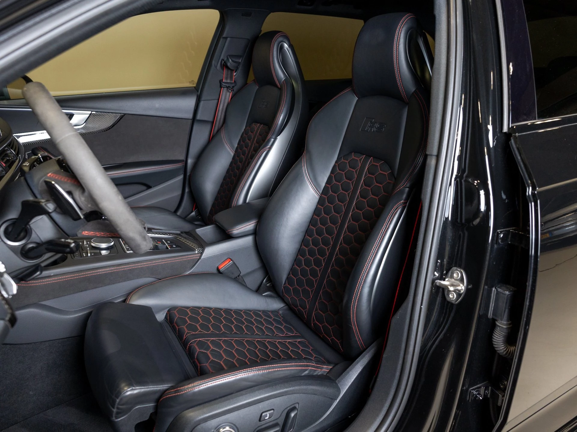 Hoofdafbeelding Audi RS4