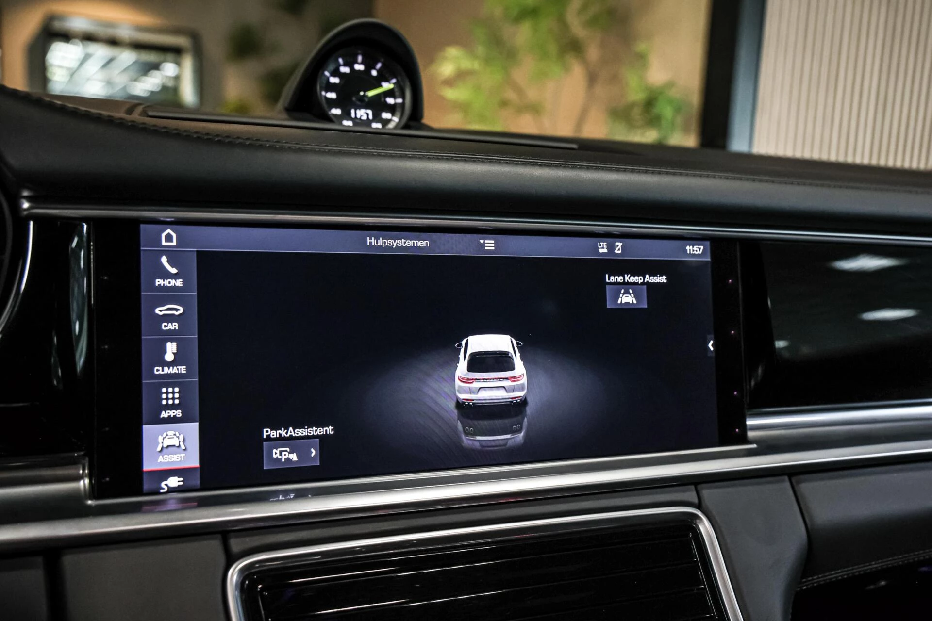 Hoofdafbeelding Porsche Panamera