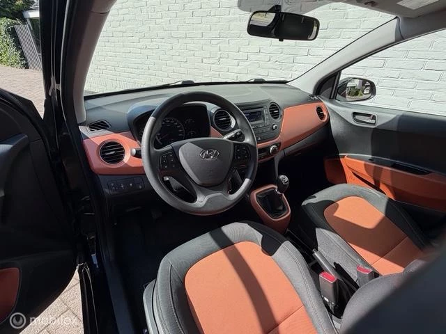 Hoofdafbeelding Hyundai i10