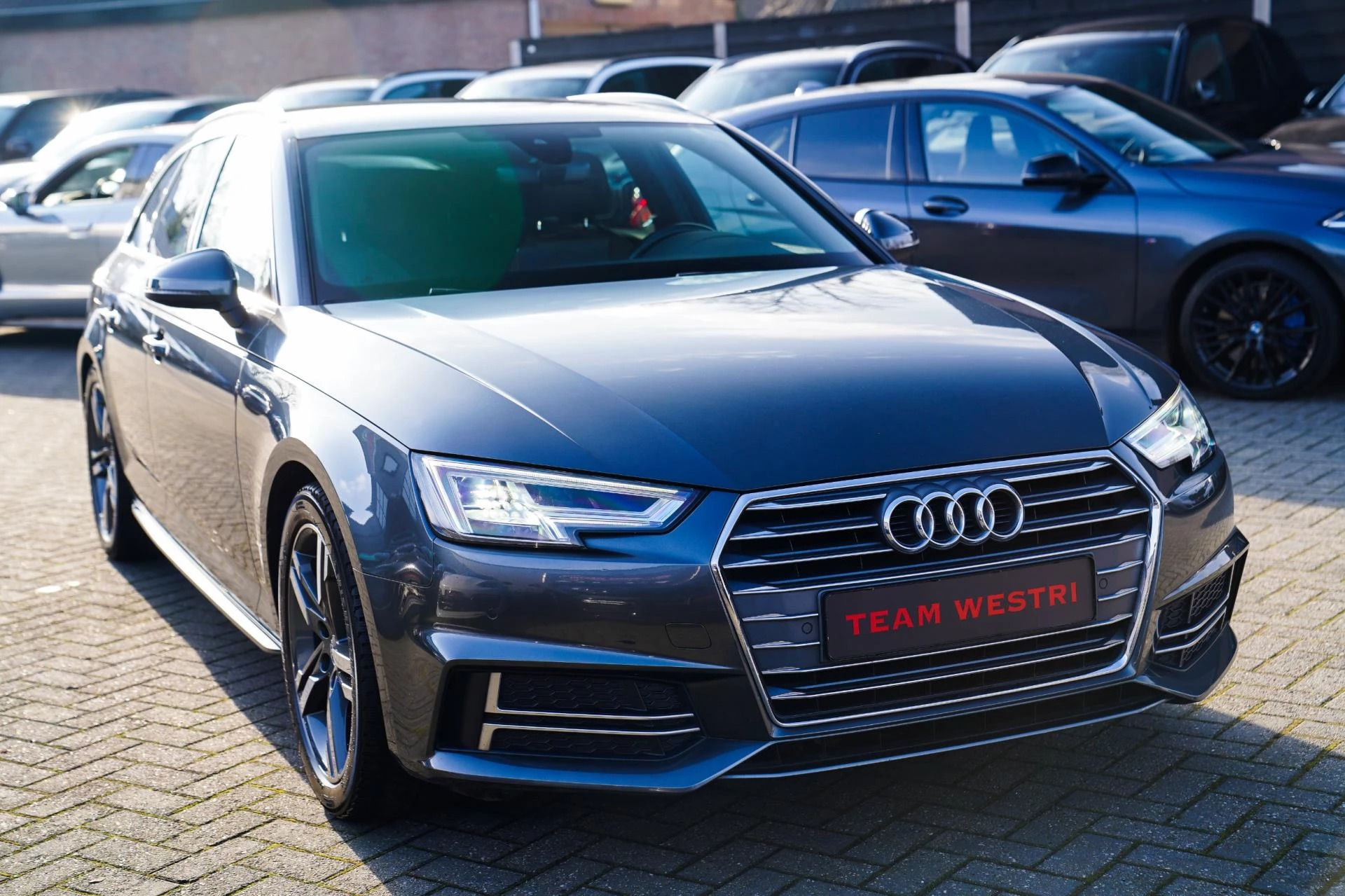 Hoofdafbeelding Audi A4