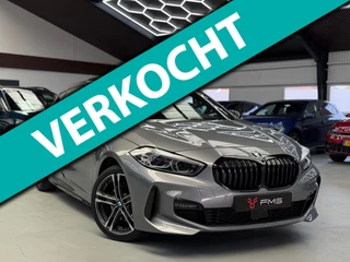 BMW 1-serie 118i M-Pakket CarPlay Panorama