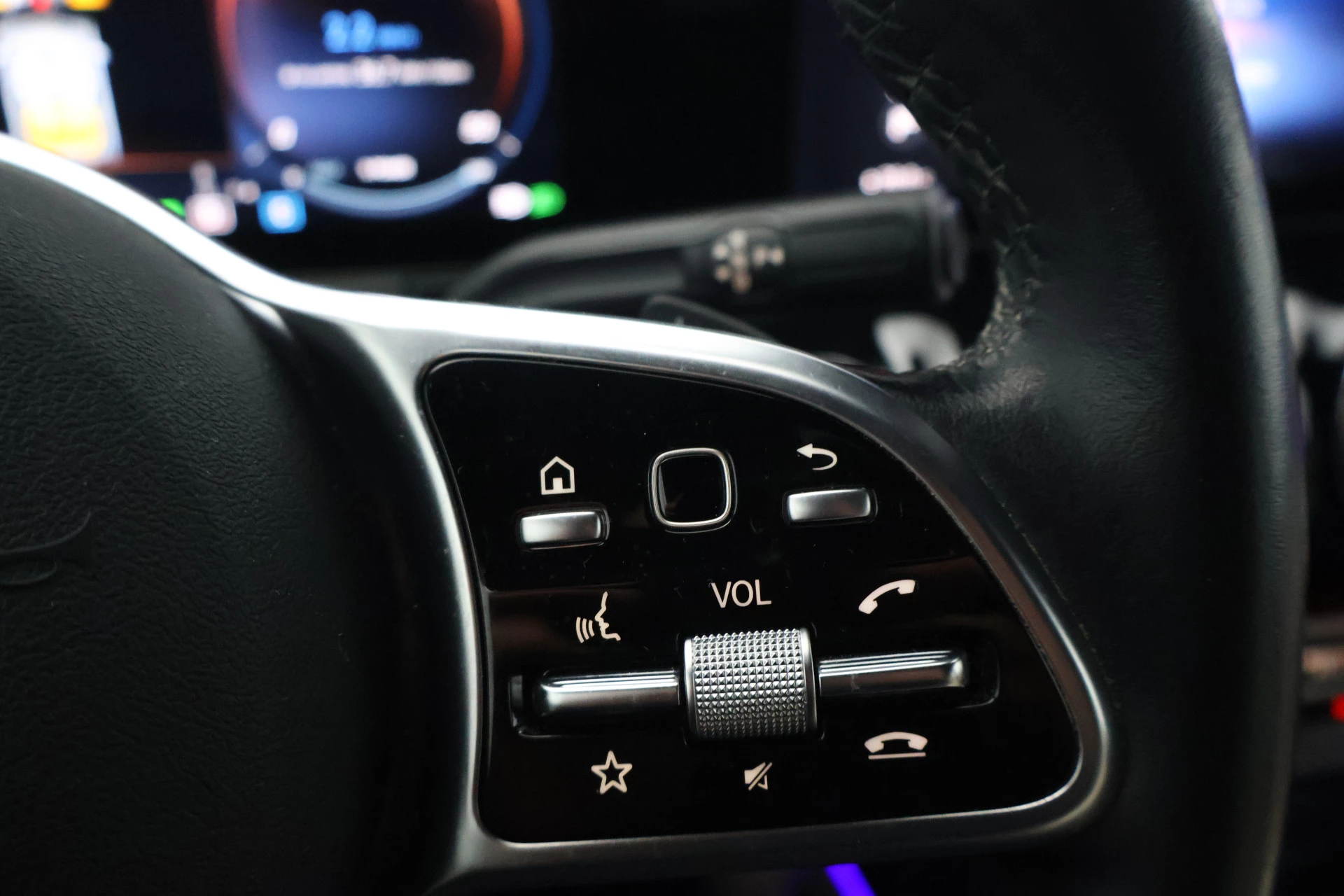 Hoofdafbeelding Mercedes-Benz EQA