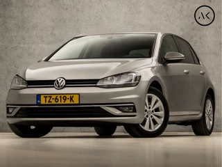 Volkswagen Golf 1.0 TSI Sportline (APPLE CARPLAY, GROOT NAVI, CLIMATE, STOELVERWARMING, DYNAMISCHE KNIPPERLICHTEN, MASSAGE, ALCANTARA, ADAPTIVE CRUISE, PARKEERSENSOREN, GETINT GLAS, LM VELGEN, NIEUWSTAAT)
