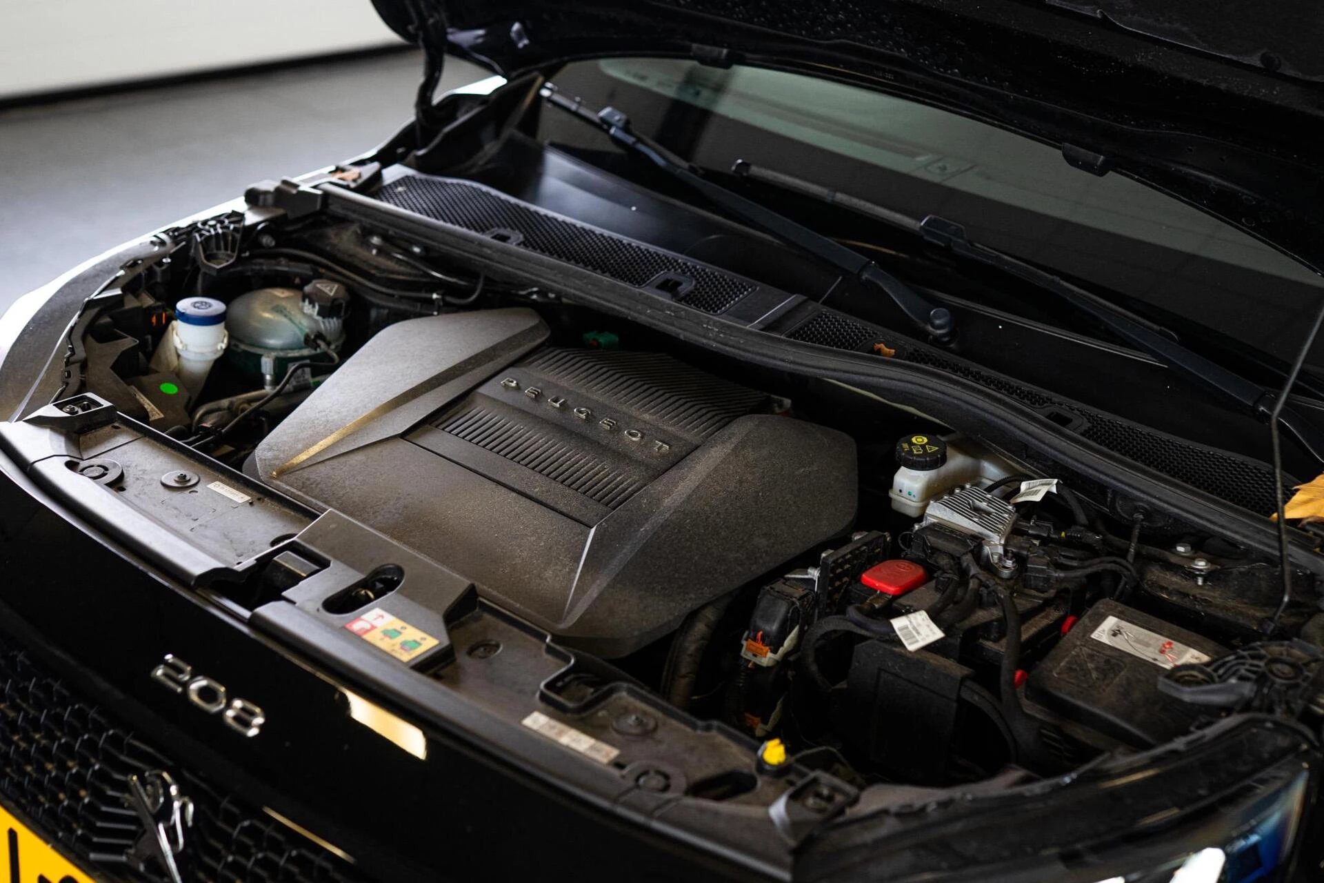 Hoofdafbeelding Peugeot e-208