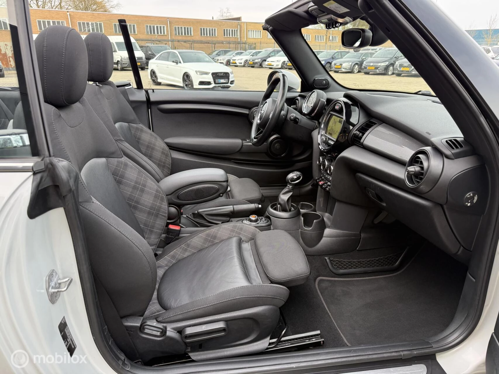 Hoofdafbeelding MINI Cooper Cabrio