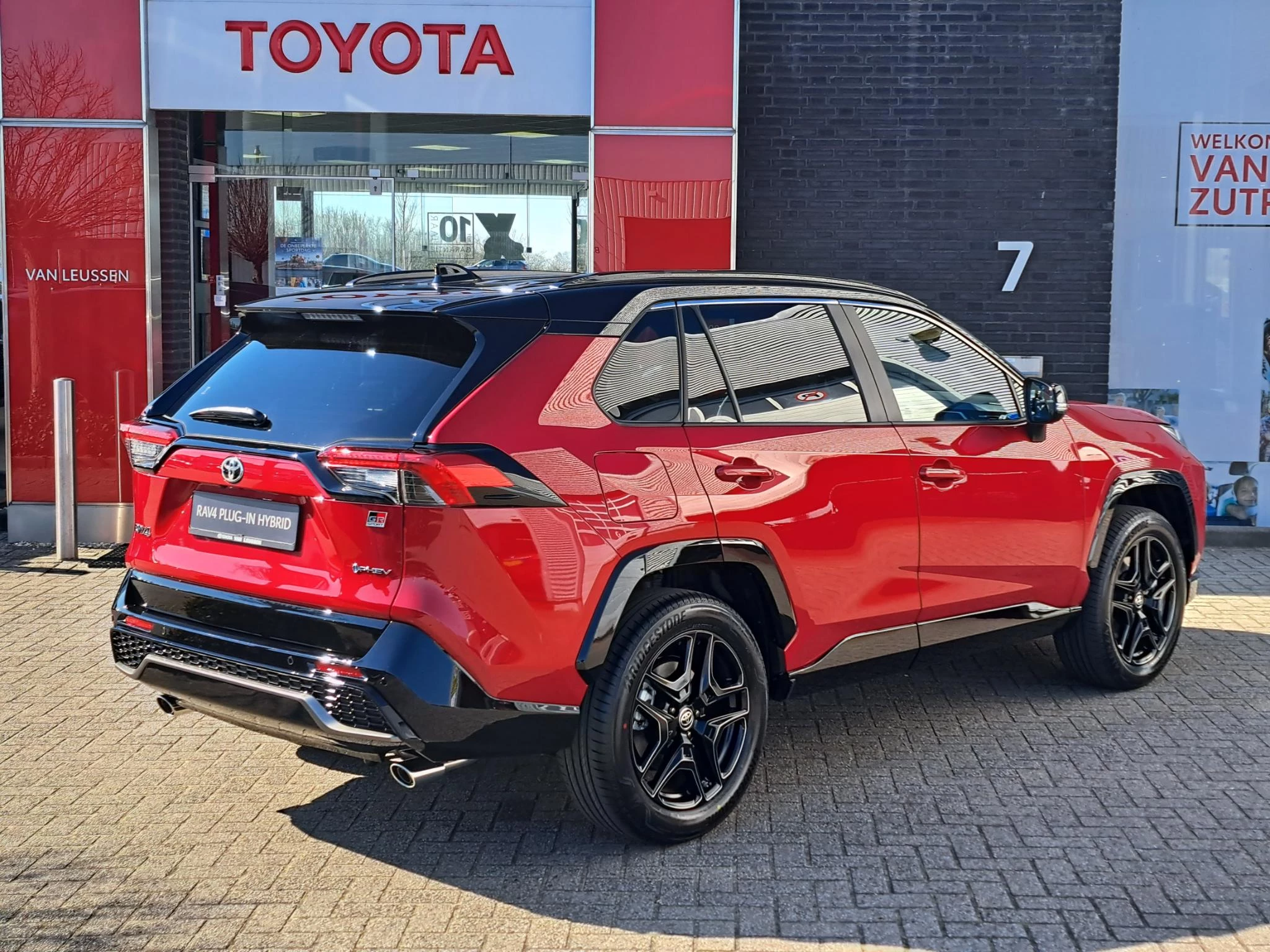 Hoofdafbeelding Toyota RAV4