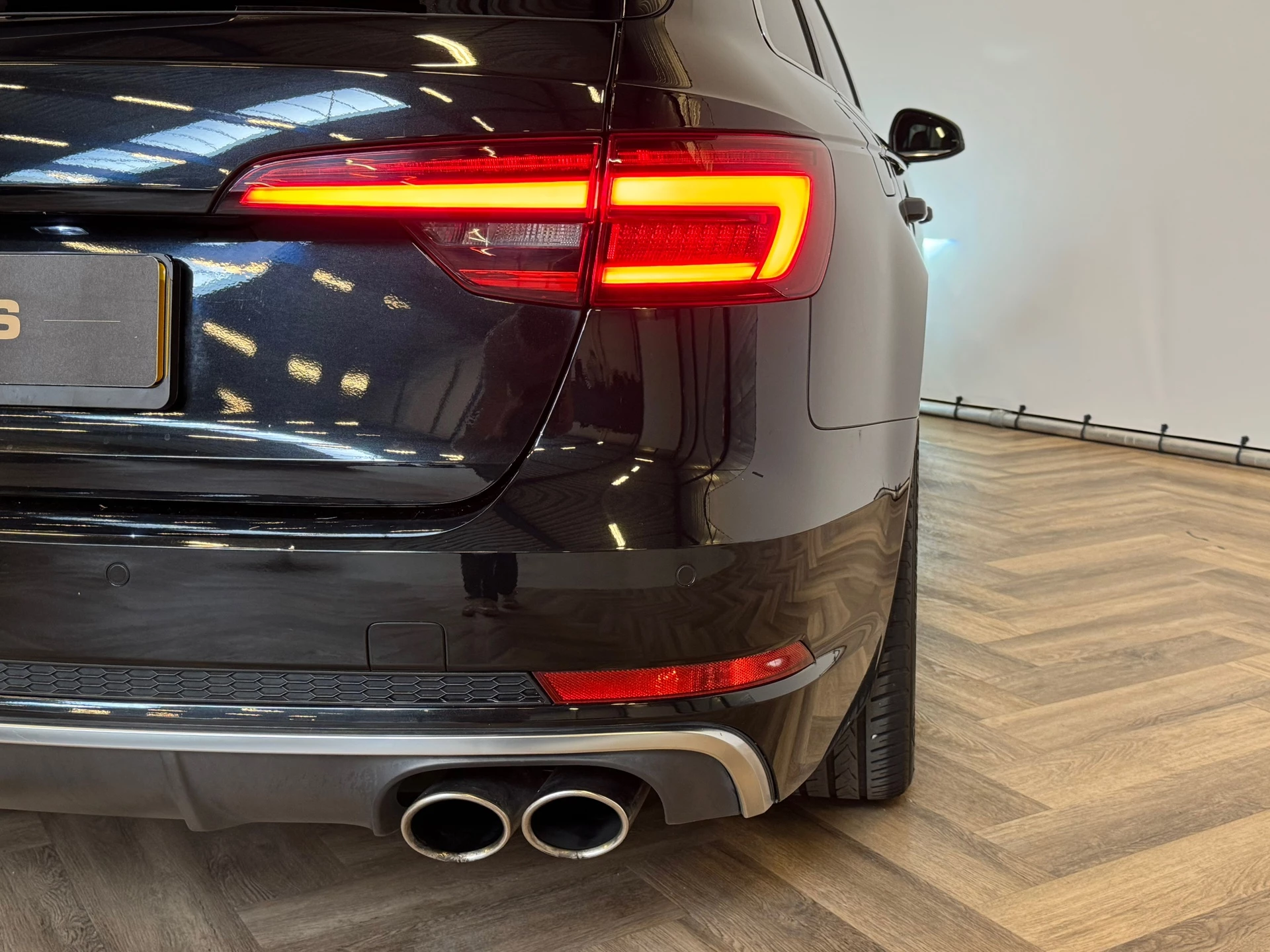 Hoofdafbeelding Audi S4