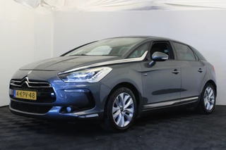 Hoofdafbeelding Citroën DS5 Citroën DS5 2.0 Hybrid4 Business Executive |Pano|
