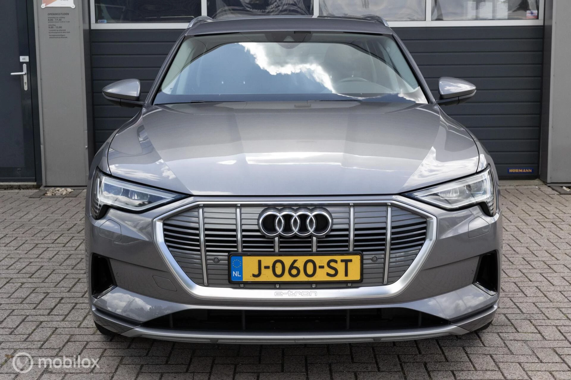 Hoofdafbeelding Audi e-tron