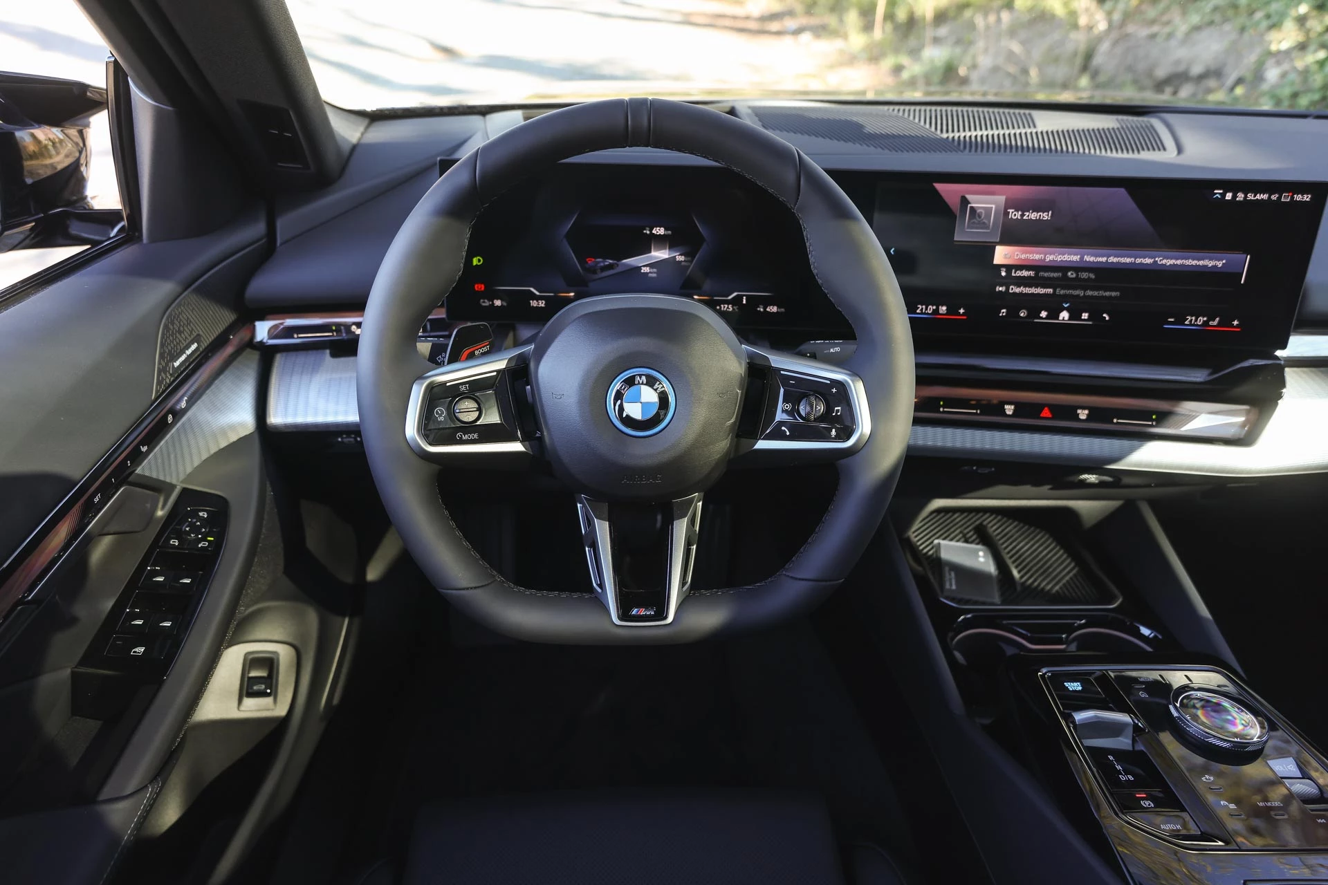 Hoofdafbeelding BMW i5