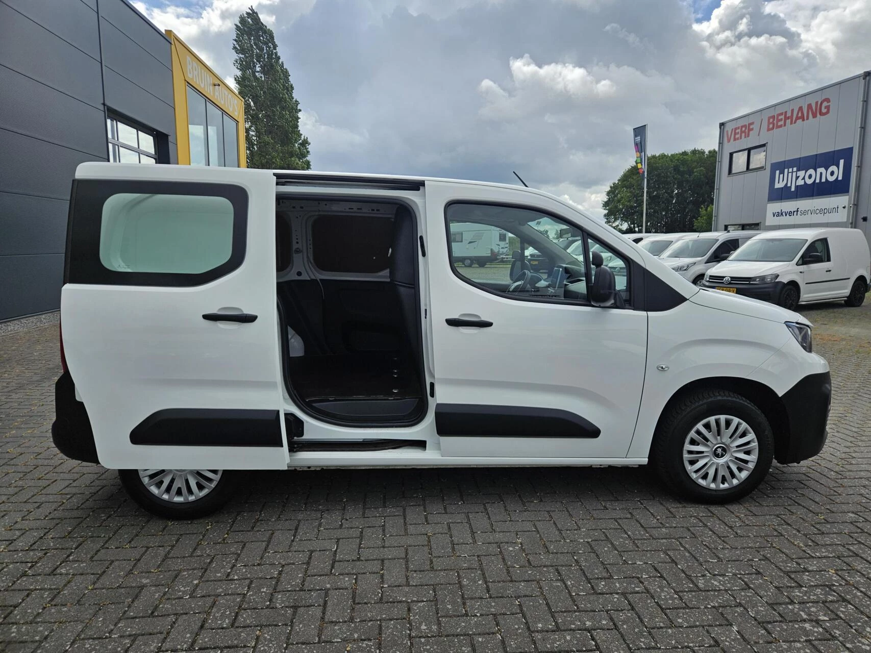 Hoofdafbeelding Peugeot Partner