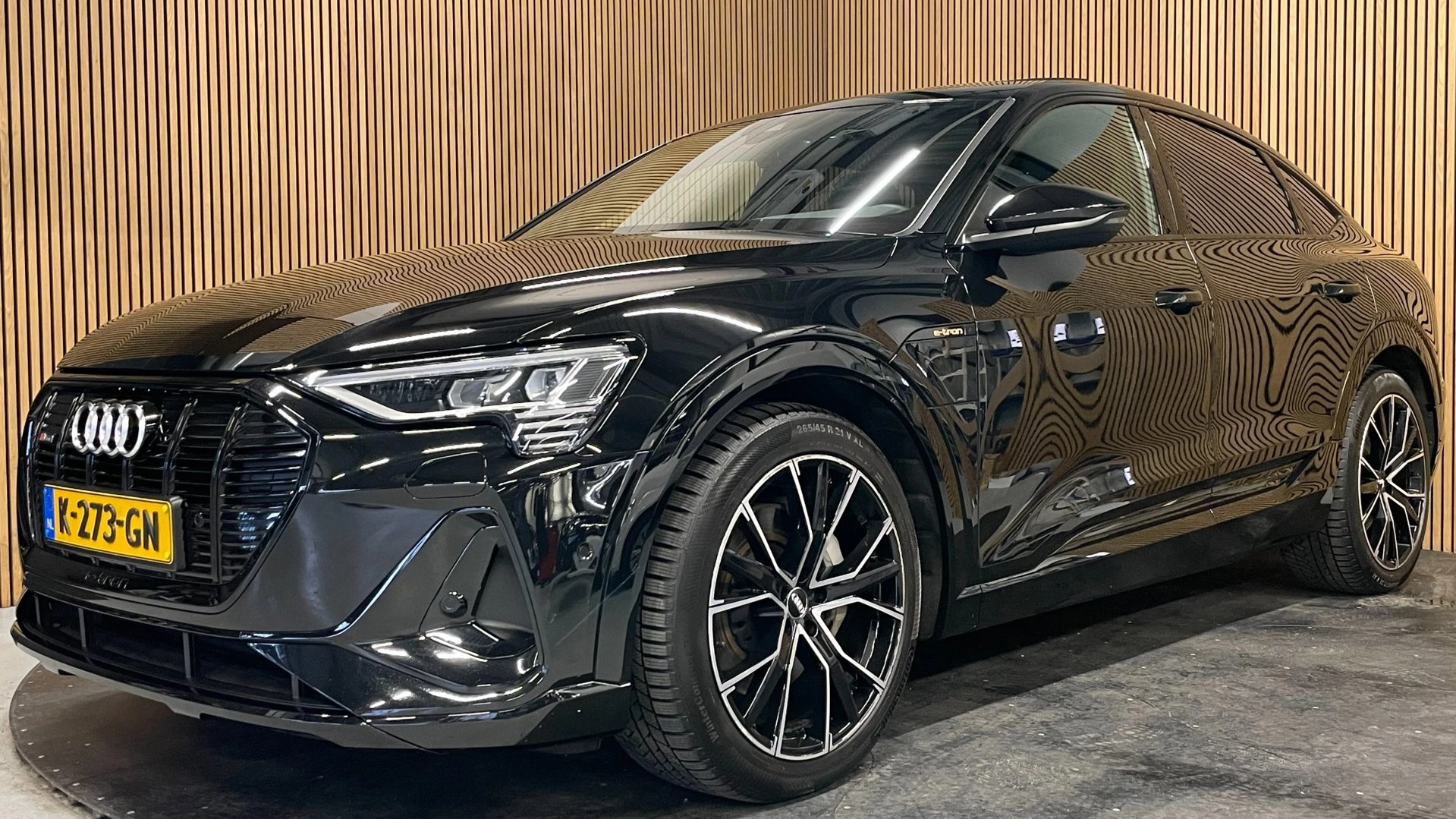 Hoofdafbeelding Audi e-tron