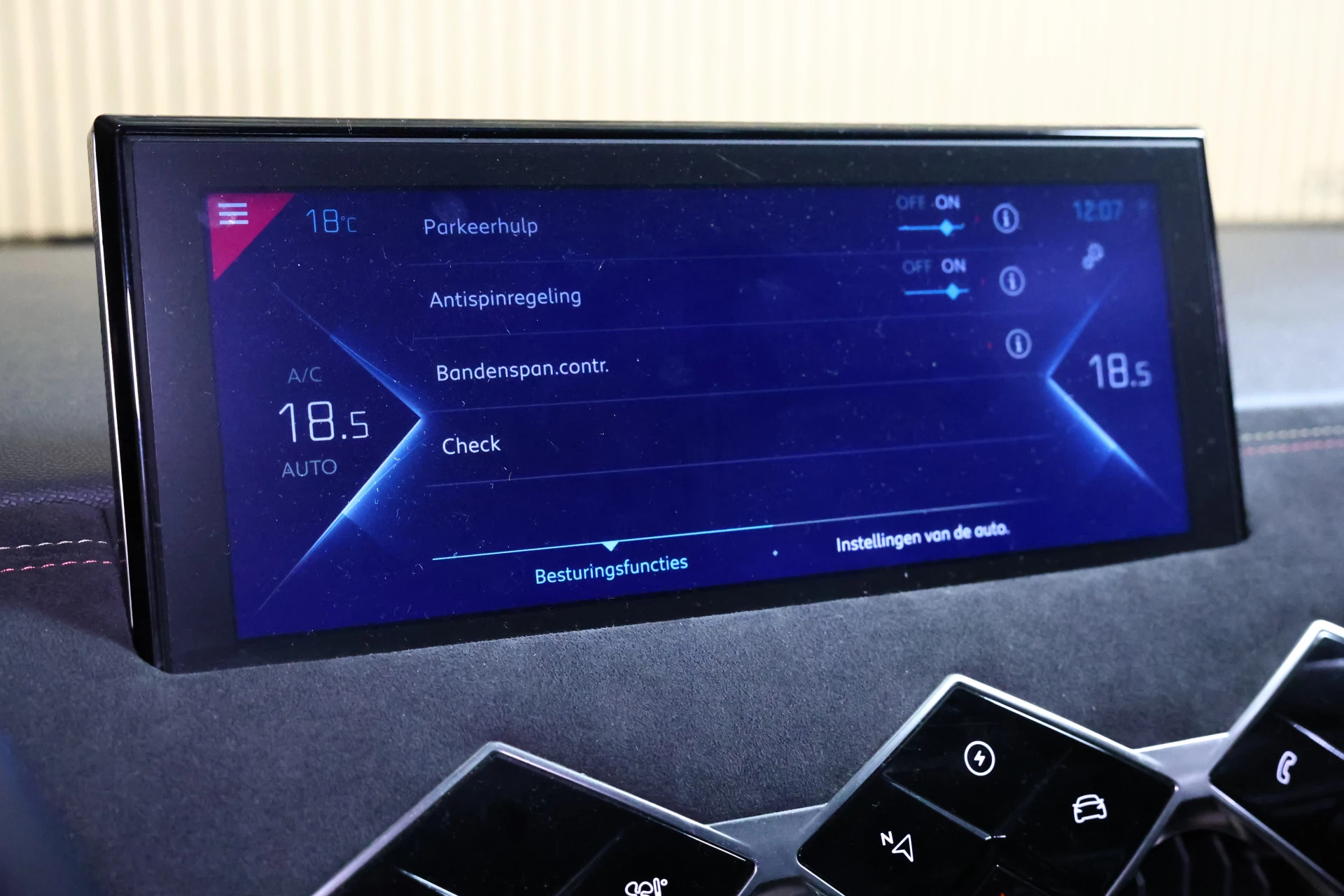 Hoofdafbeelding DS DS 3
