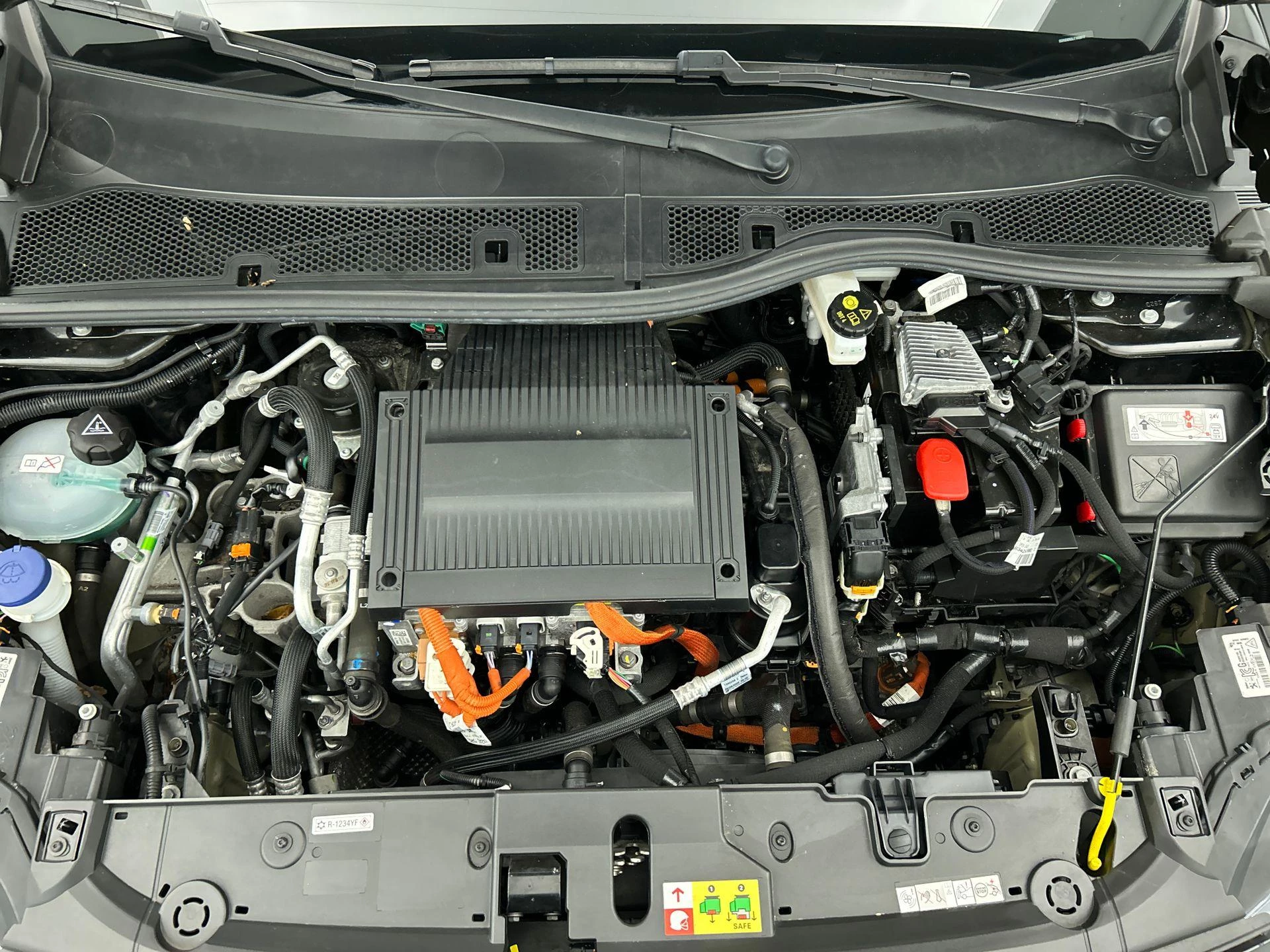 Hoofdafbeelding Peugeot e-208