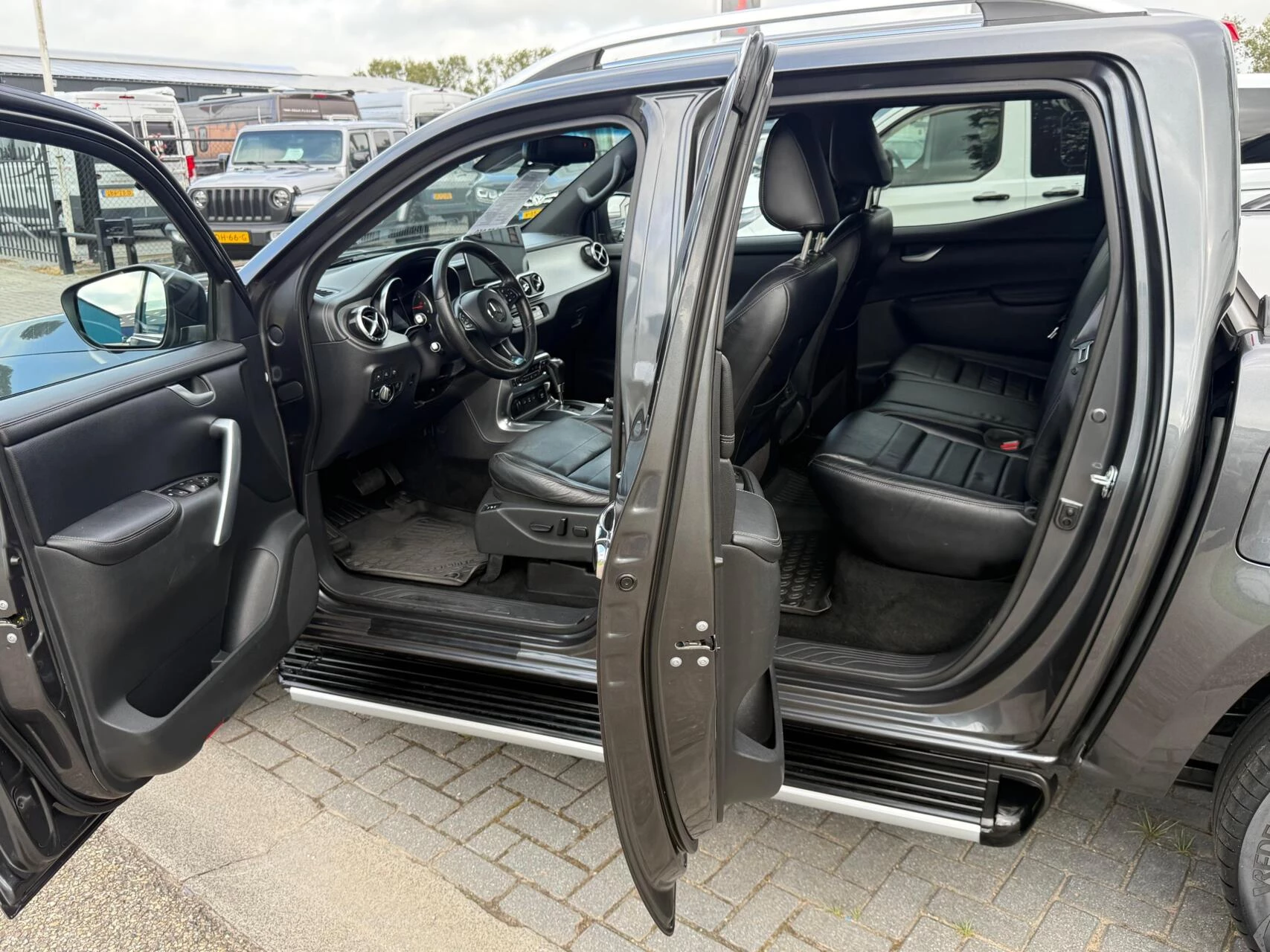 Hoofdafbeelding Mercedes-Benz X-Klasse