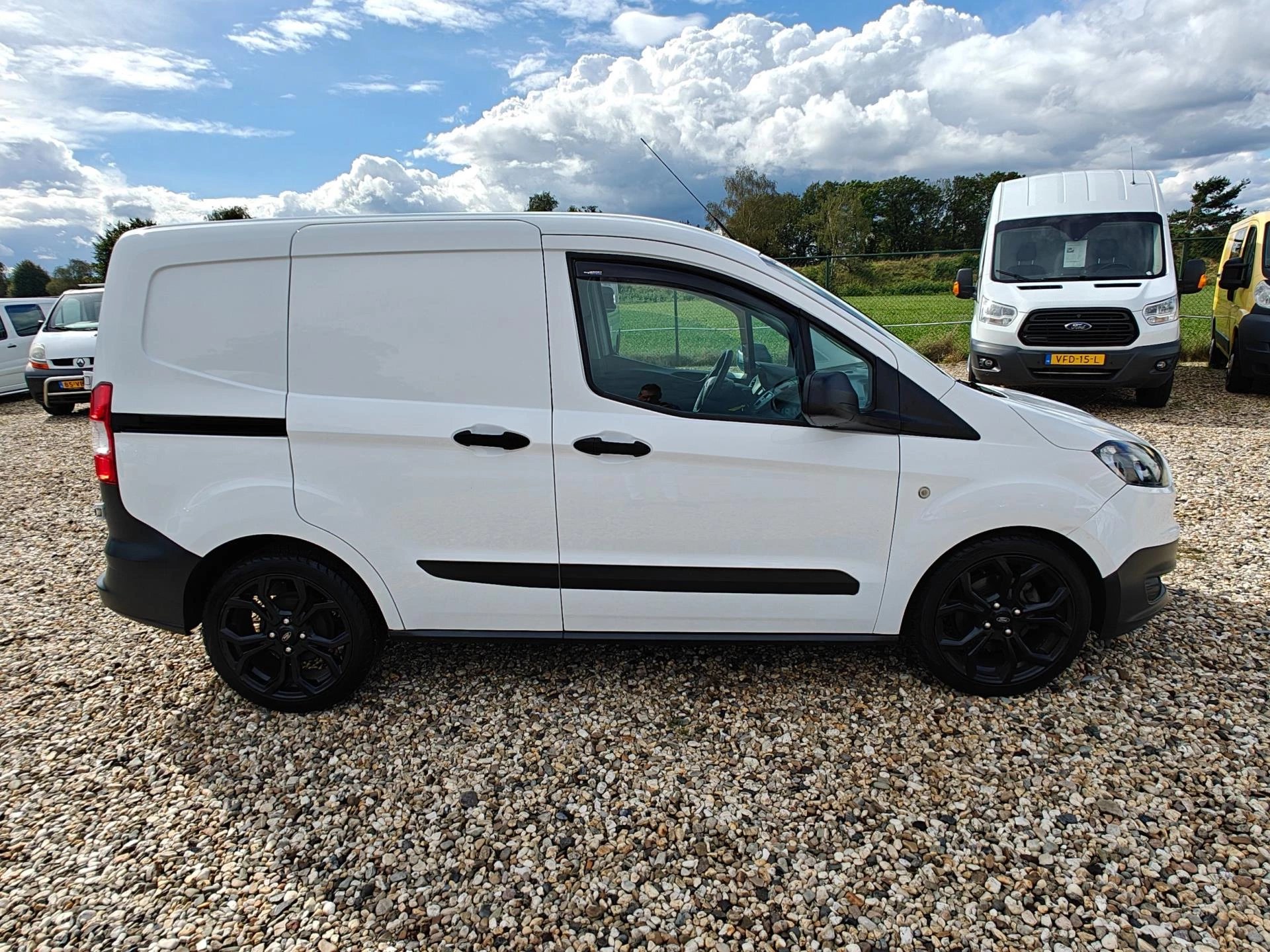 Hoofdafbeelding Ford Transit Courier