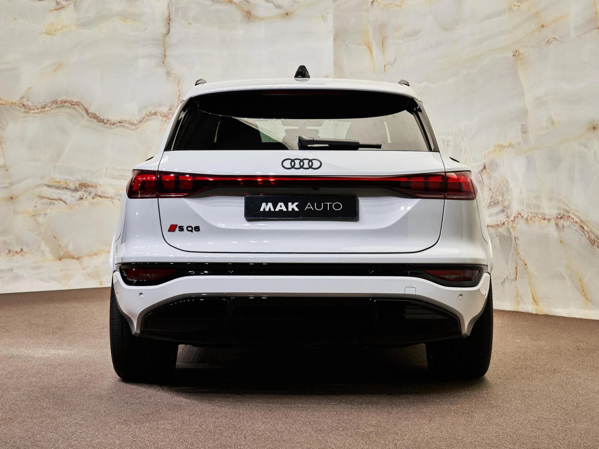 Hoofdafbeelding Audi SQ6