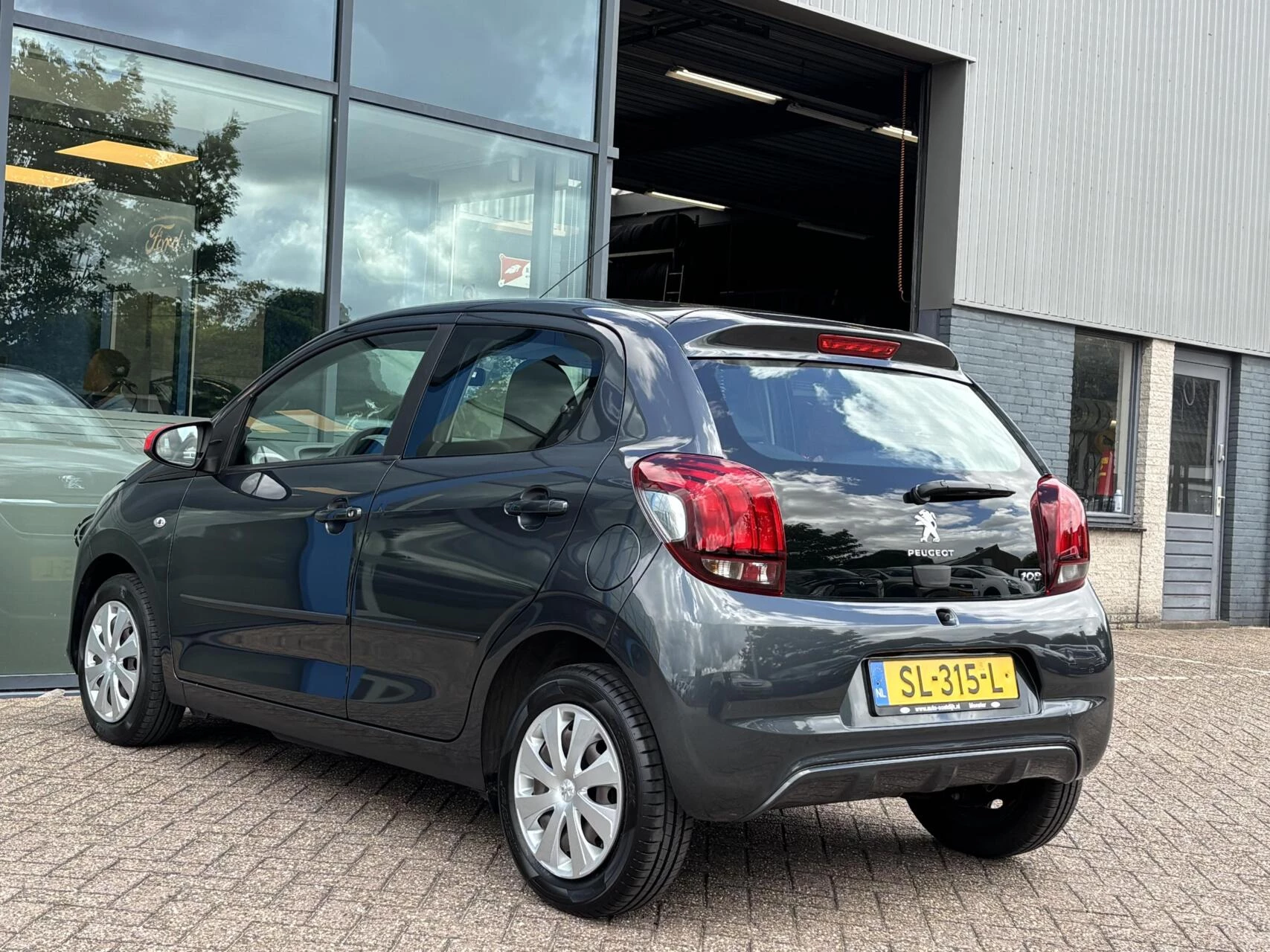 Hoofdafbeelding Peugeot 108