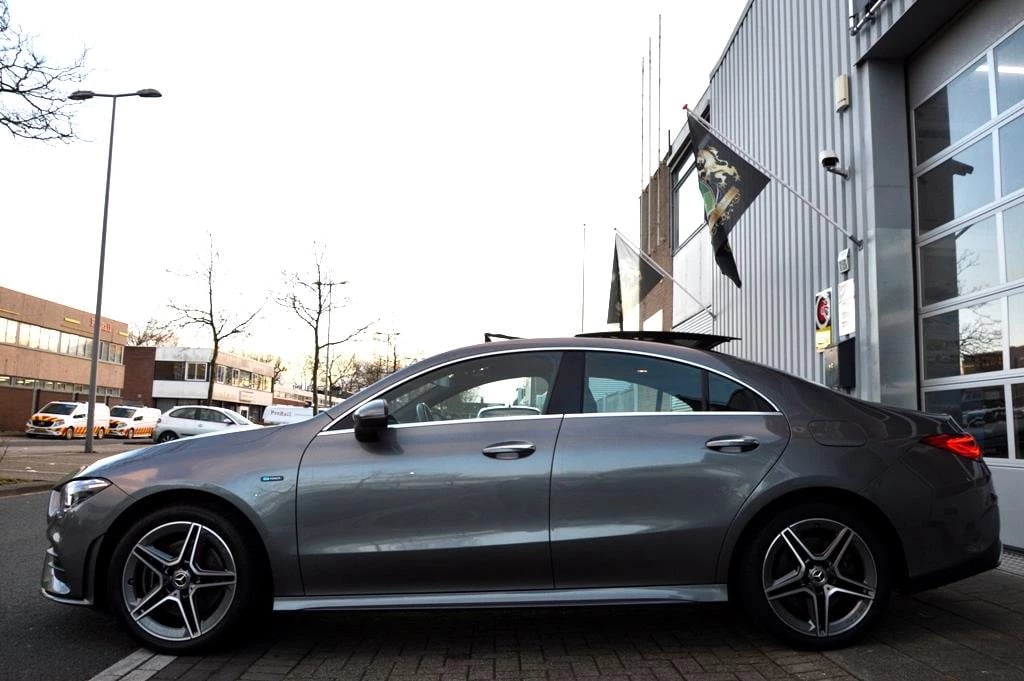 Hoofdafbeelding Mercedes-Benz CLA