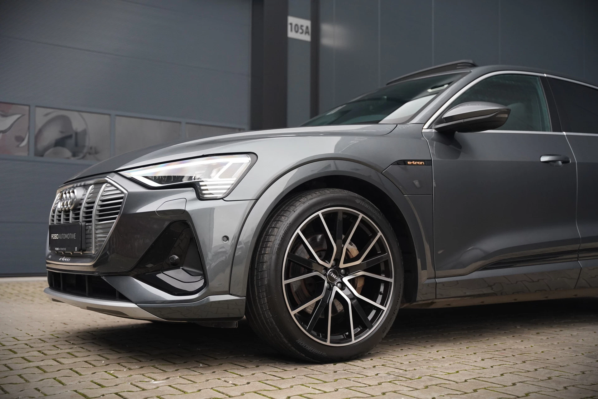 Hoofdafbeelding Audi e-tron