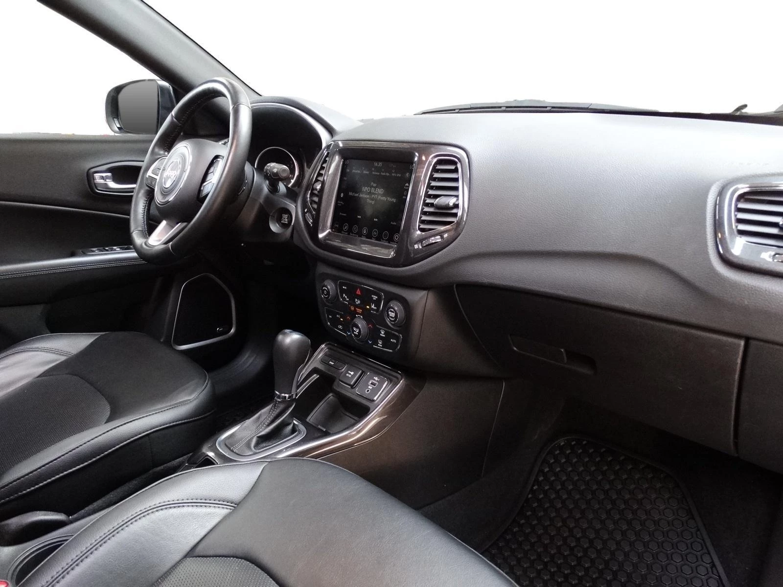 Hoofdafbeelding Jeep Compass