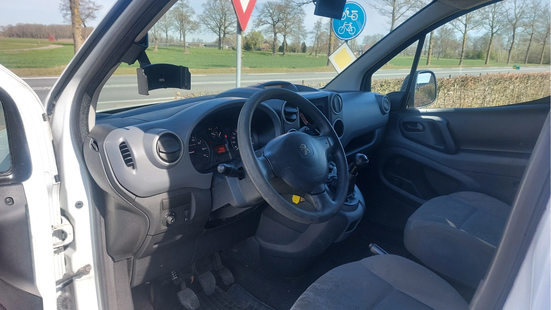 Hoofdafbeelding Peugeot Partner